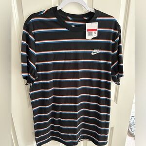 NWT Nike Tee